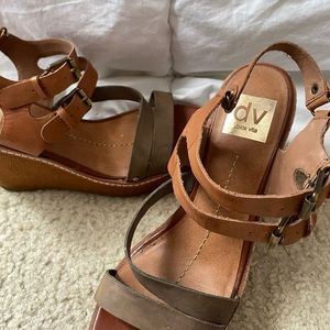 DOLCE VITA WEDGES